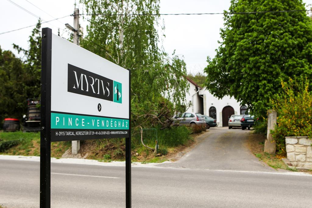 Myrtus Pince Es Vendeghaz Hotel Tarcal Buitenkant foto